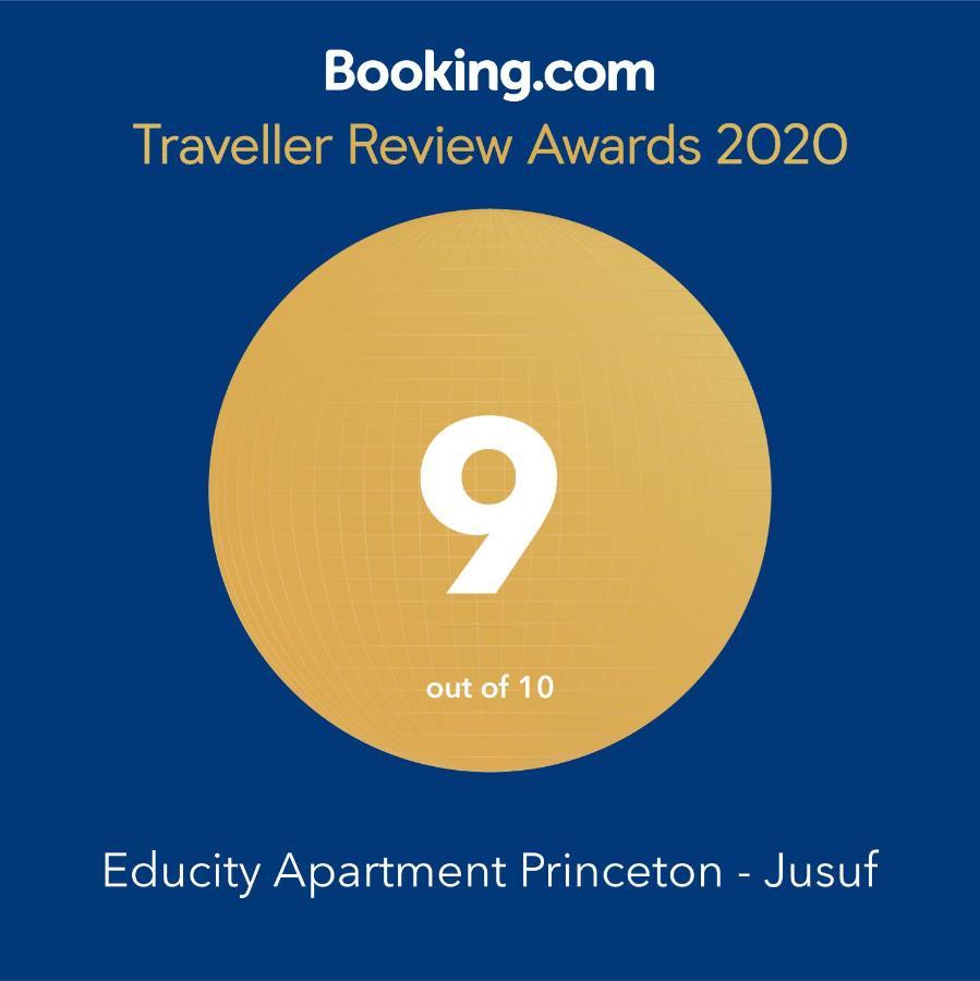 Educity Apartment Princeton - Jusuf Surabaya Eksteriør billede